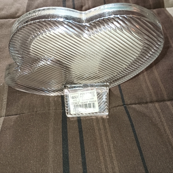 Mikasa Double Heart Glass Frame - Picture 4 of 5